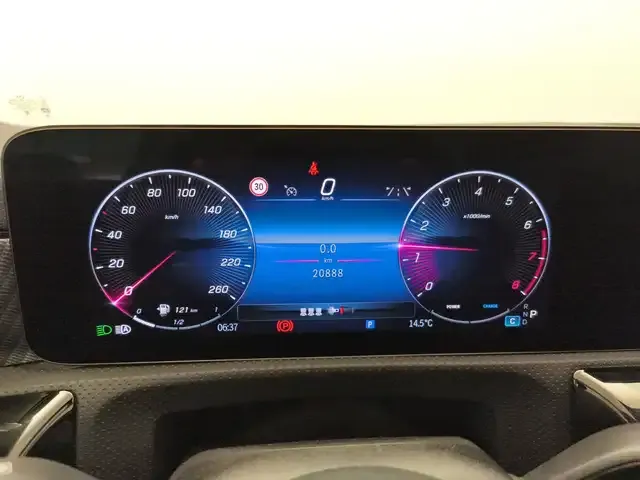 Mercedes-Benz CLA 180