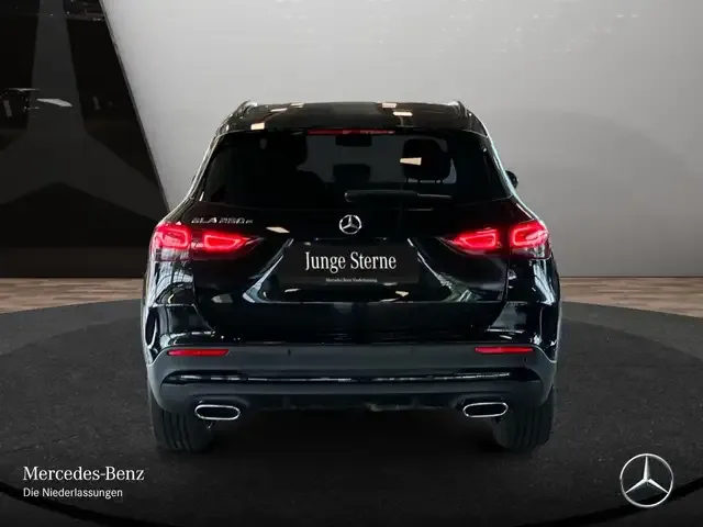Mercedes-Benz GLA 250