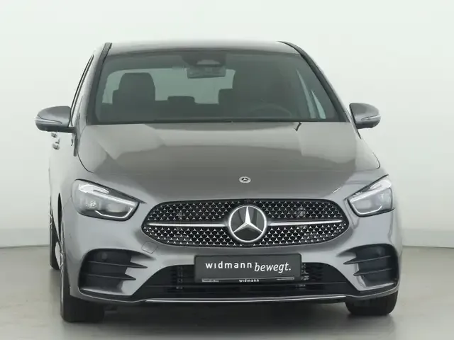 Mercedes-Benz B 220