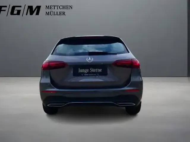 Mercedes-Benz B 250