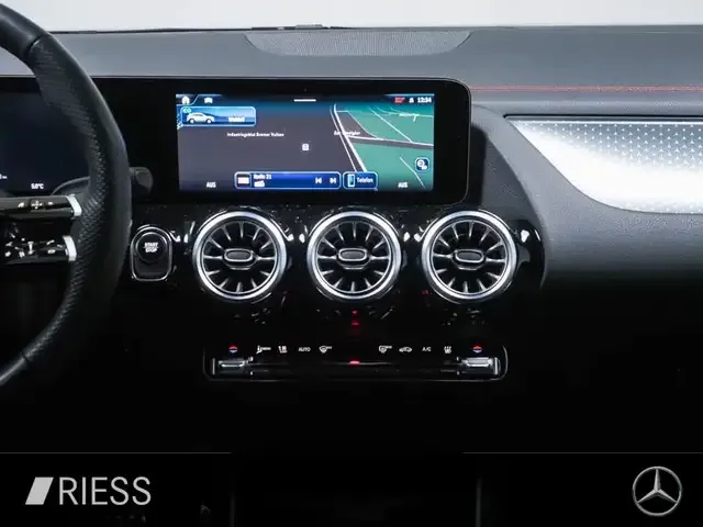 Mercedes-Benz EQA 350