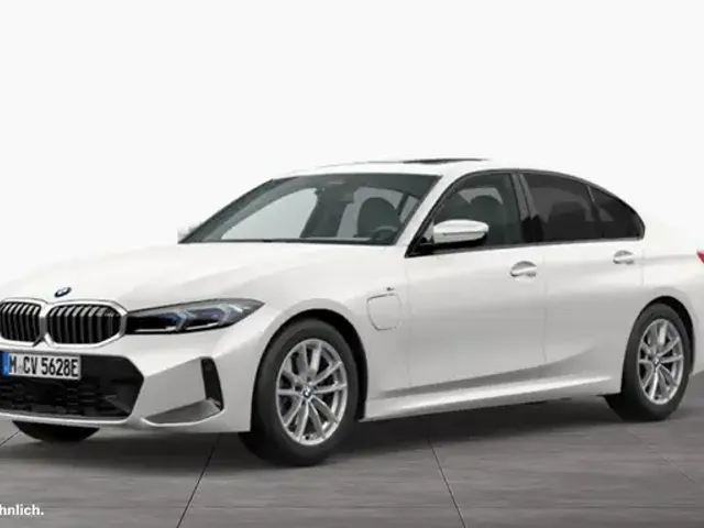BMW 330