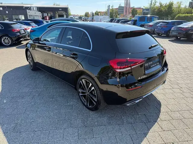 Mercedes-Benz A 250