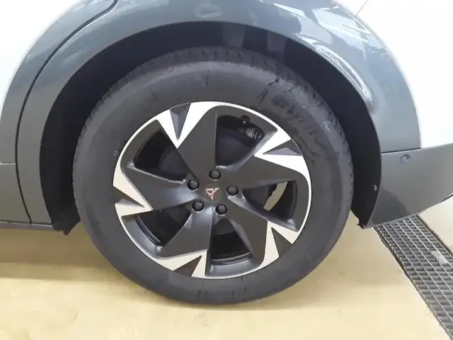CUPRA Tavascan
