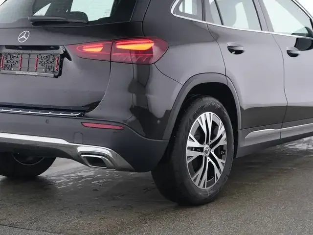 Mercedes-Benz GLA 180