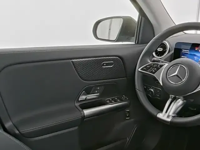 Mercedes-Benz GLA 180