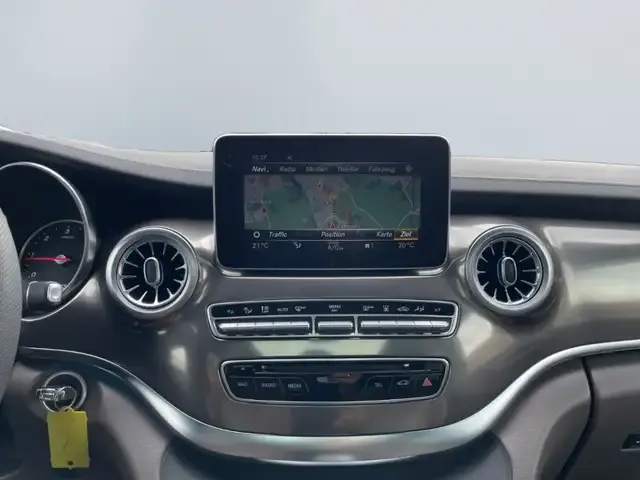 Mercedes-Benz V 300