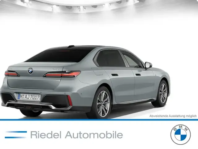 BMW 740