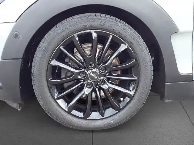 MINI Cooper Clubman