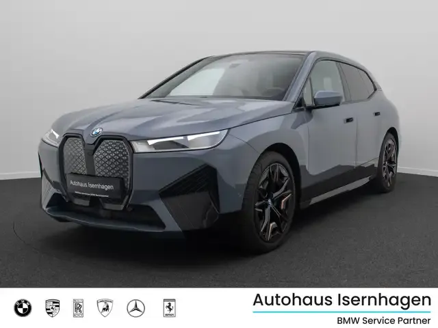 BMW iX