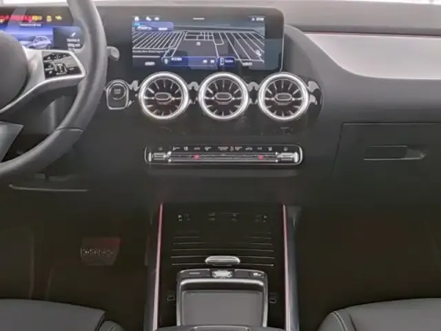 Mercedes-Benz EQA 300