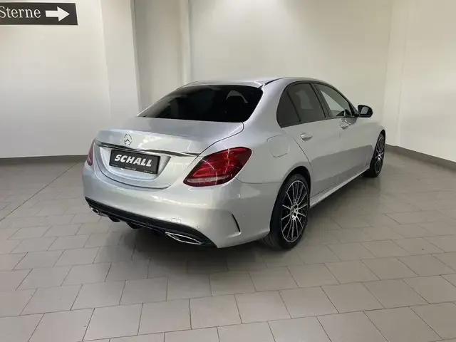 Mercedes-Benz C 220