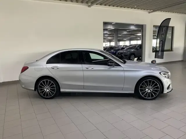 Mercedes-Benz C 220