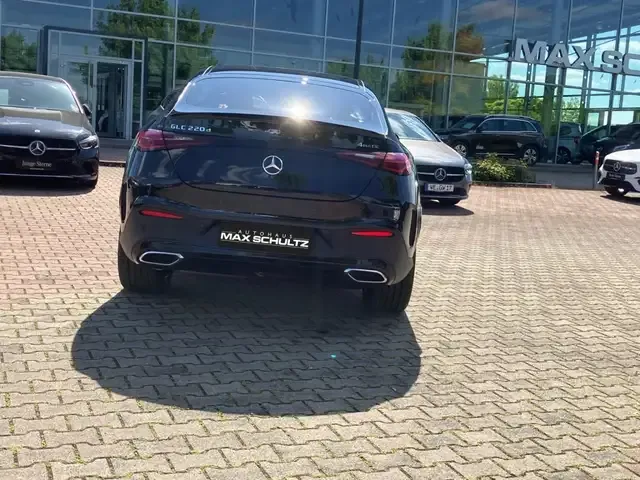 Mercedes-Benz GLC 220