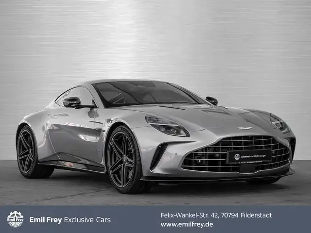 Aston Martin V8