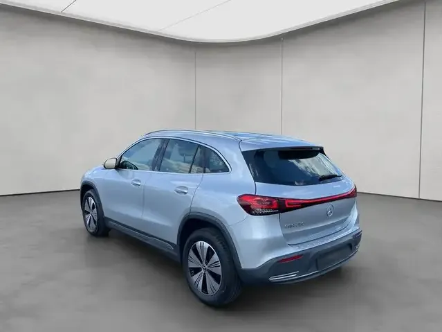 Mercedes-Benz EQA 250