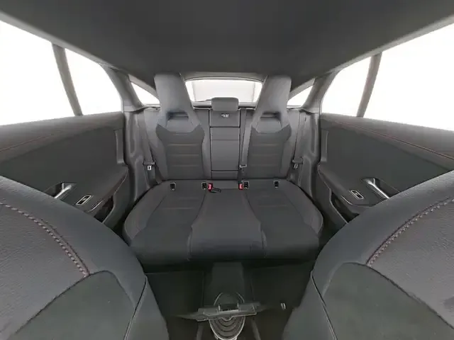 Mercedes-Benz CLA 220