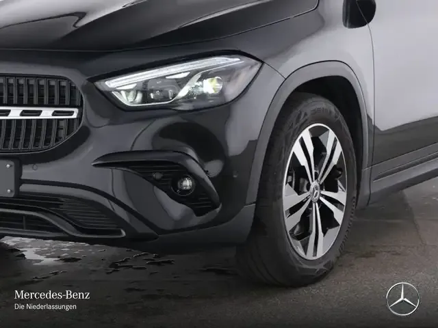 Mercedes-Benz GLA 220
