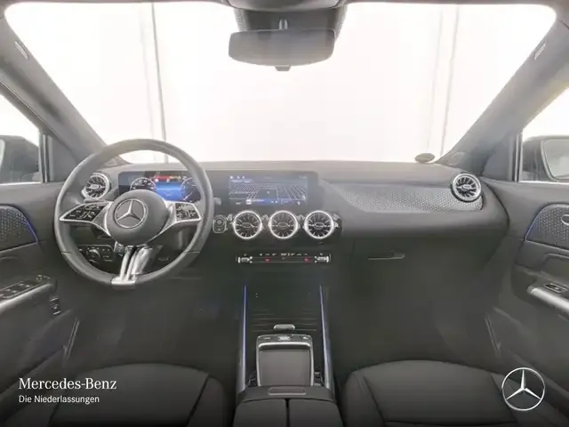 Mercedes-Benz GLA 220