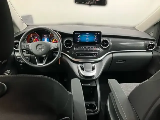 Mercedes-Benz EQV 300