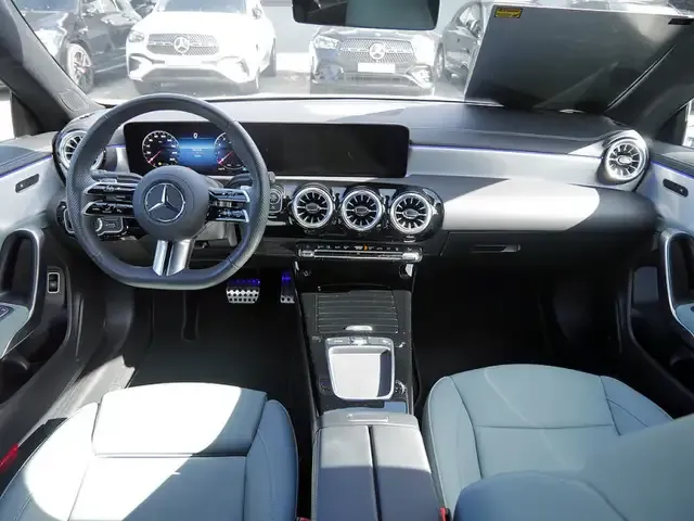 Mercedes-Benz CLA 200