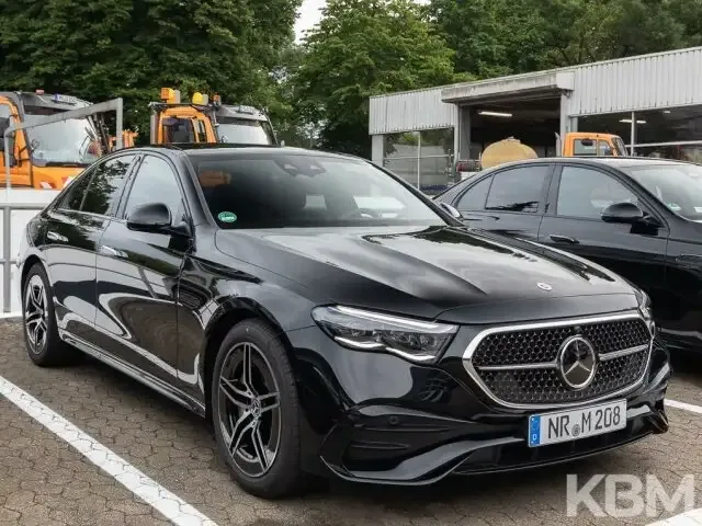 Mercedes-Benz E 200