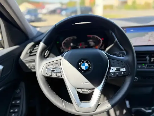 BMW 120