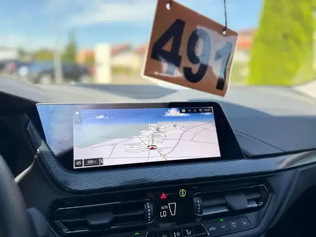 BMW 120