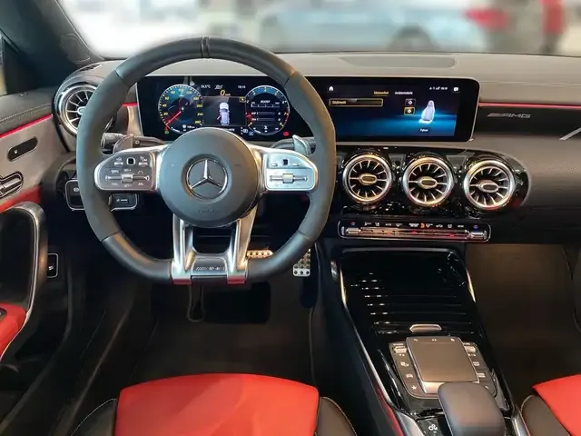 Mercedes-Benz CLA 35 AMG
