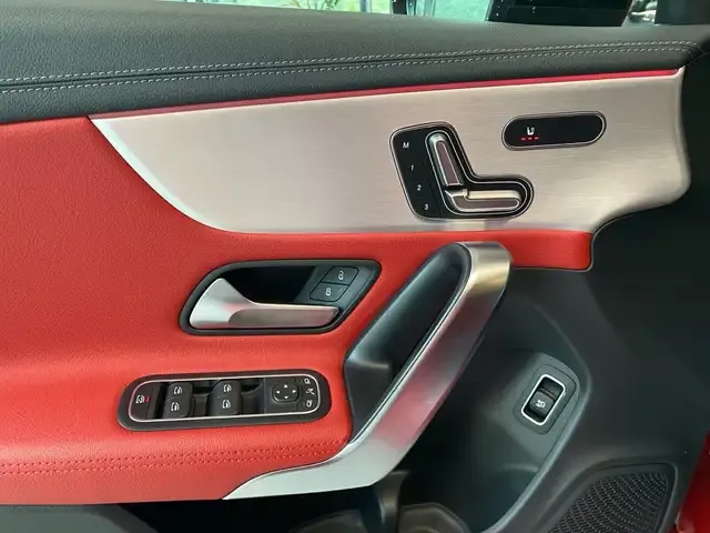 Mercedes-Benz CLA 35 AMG