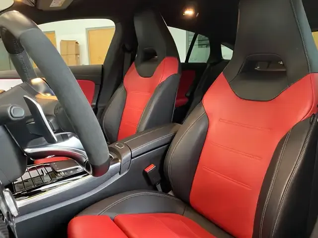 Mercedes-Benz CLA 35 AMG