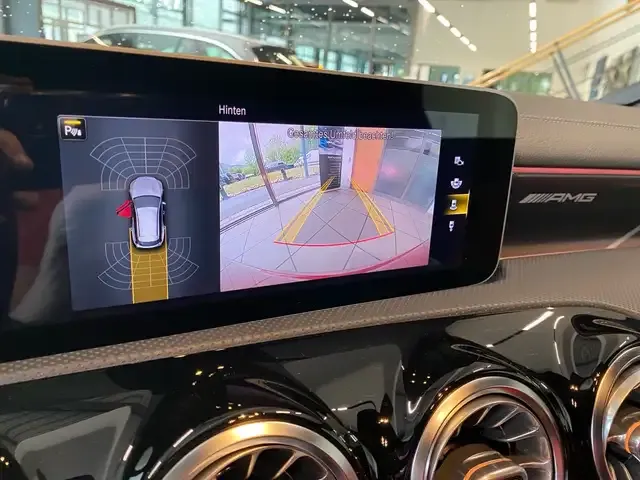 Mercedes-Benz CLA 35 AMG