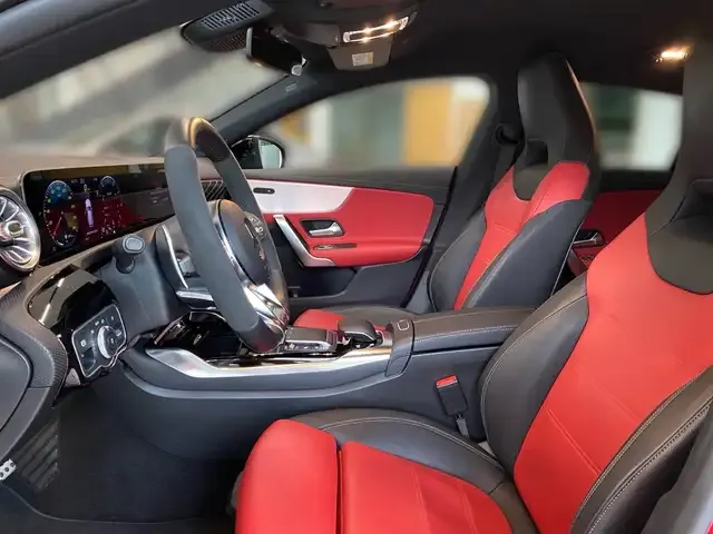 Mercedes-Benz CLA 35 AMG