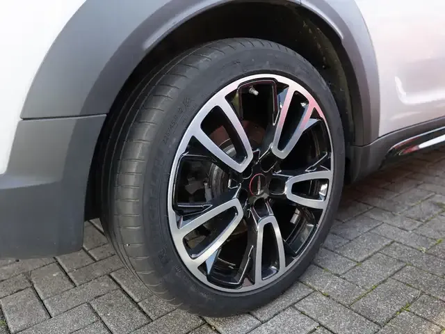 MINI Cooper SE Countryman