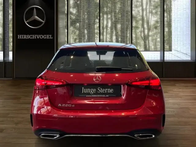 Mercedes-Benz A 220
