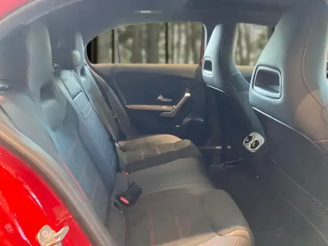 Mercedes-Benz A 220