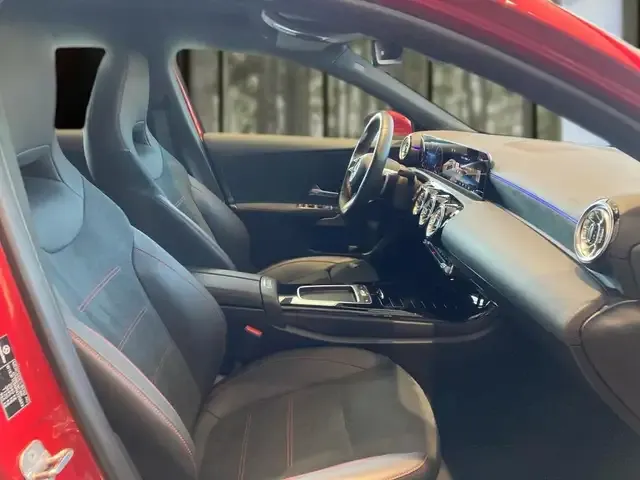 Mercedes-Benz A 220