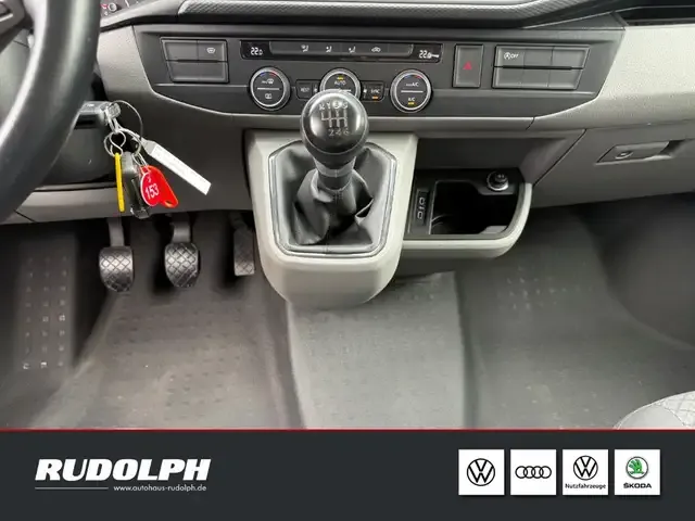 Volkswagen T6.1 Caravelle