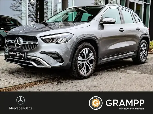 Mercedes-Benz GLA 200
