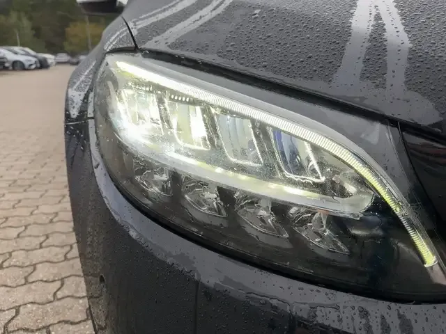 Mercedes-Benz C 180