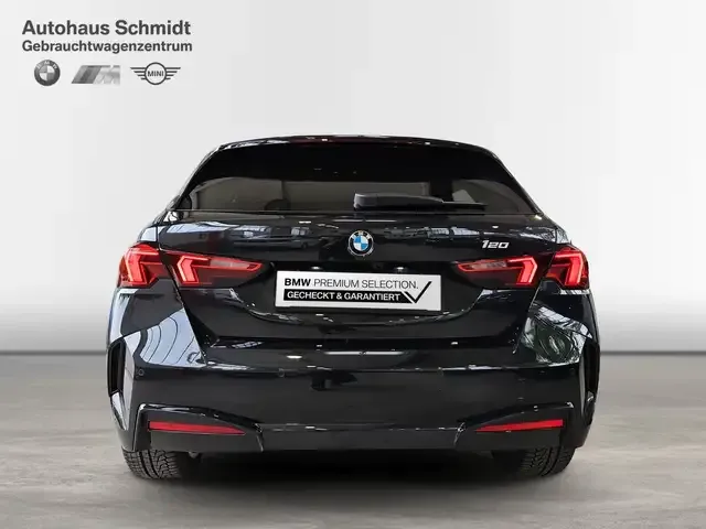 BMW 120