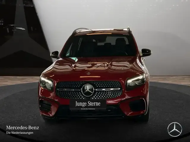 Mercedes-Benz GLB 220