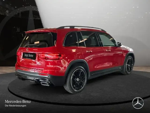 Mercedes-Benz GLB 220