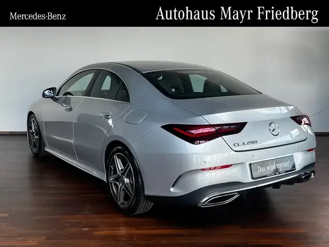 Mercedes-Benz CLA 200