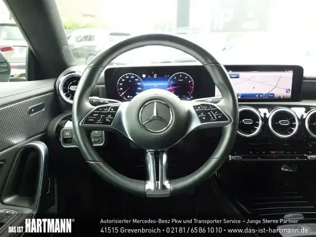Mercedes-Benz CLA 180