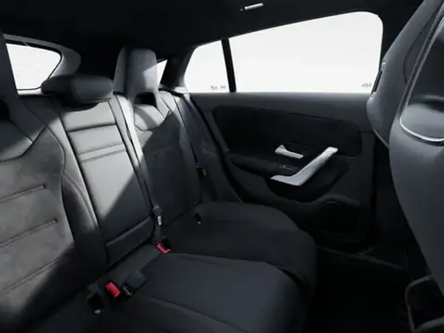 Mercedes-Benz CLA 220