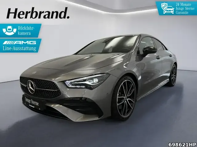 Mercedes-Benz CLA 200