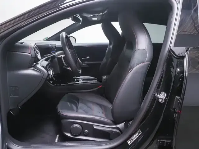 Mercedes-Benz CLA 220