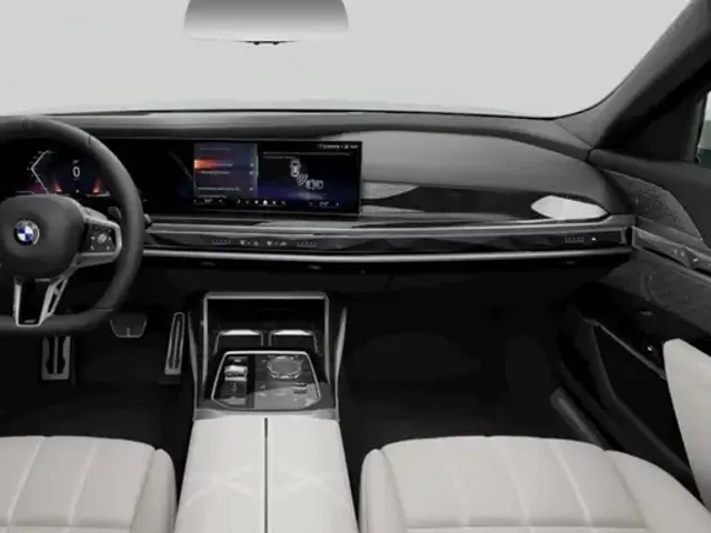 BMW 740