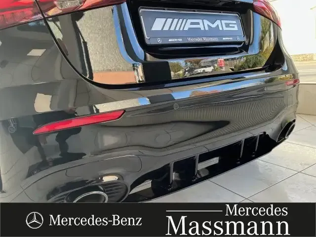 Mercedes-Benz A 35 AMG